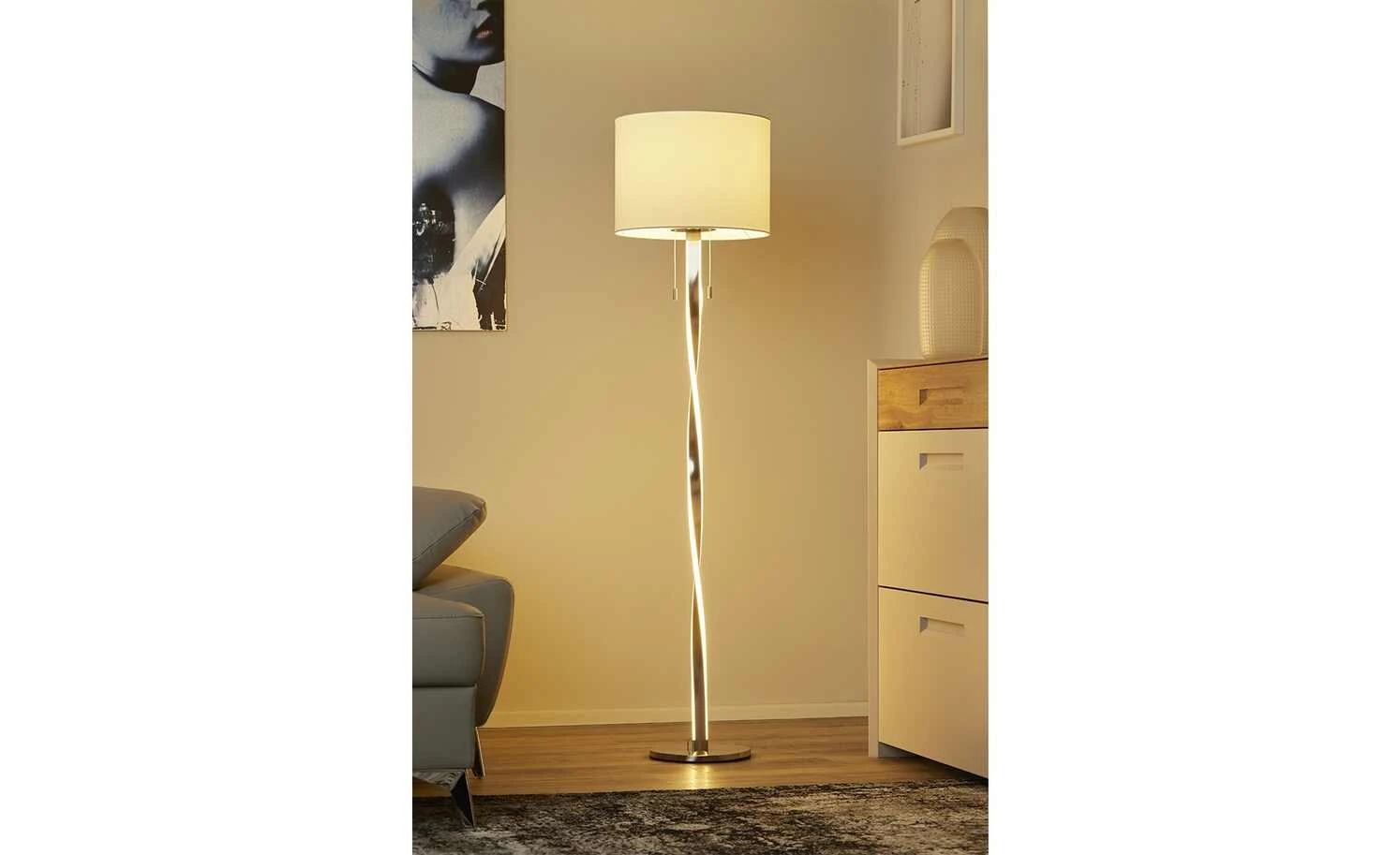 Trio Stehleuchte, chrom mit Beleuchtung im Fuß 2 Trio Stehleuchte, chrom mit Beleuchtung im Fuß – Bild 2