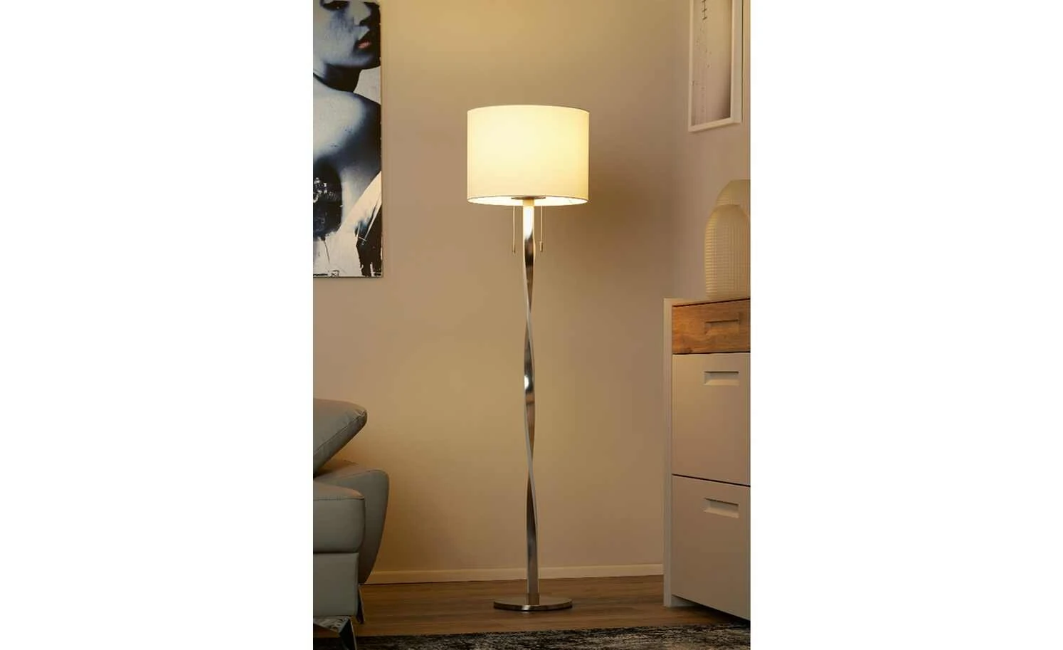 Trio Stehleuchte, chrom mit Beleuchtung im Fuß 1 Trio Stehleuchte, chrom mit Beleuchtung im Fuß