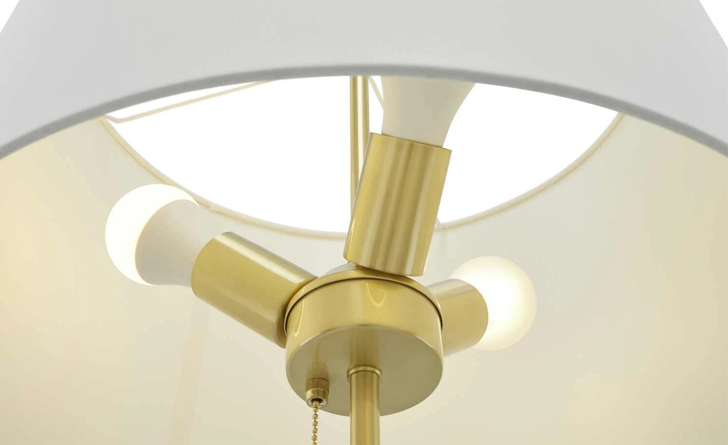 Trio Stehleuchte, 3-flammig, Messing-matt, Stoffschirm weiß | Goldfarben 7 Trio Stehleuchte, 3-flammig, Messing-matt, Stoffschirm weiß | Goldfarben – Bild 7