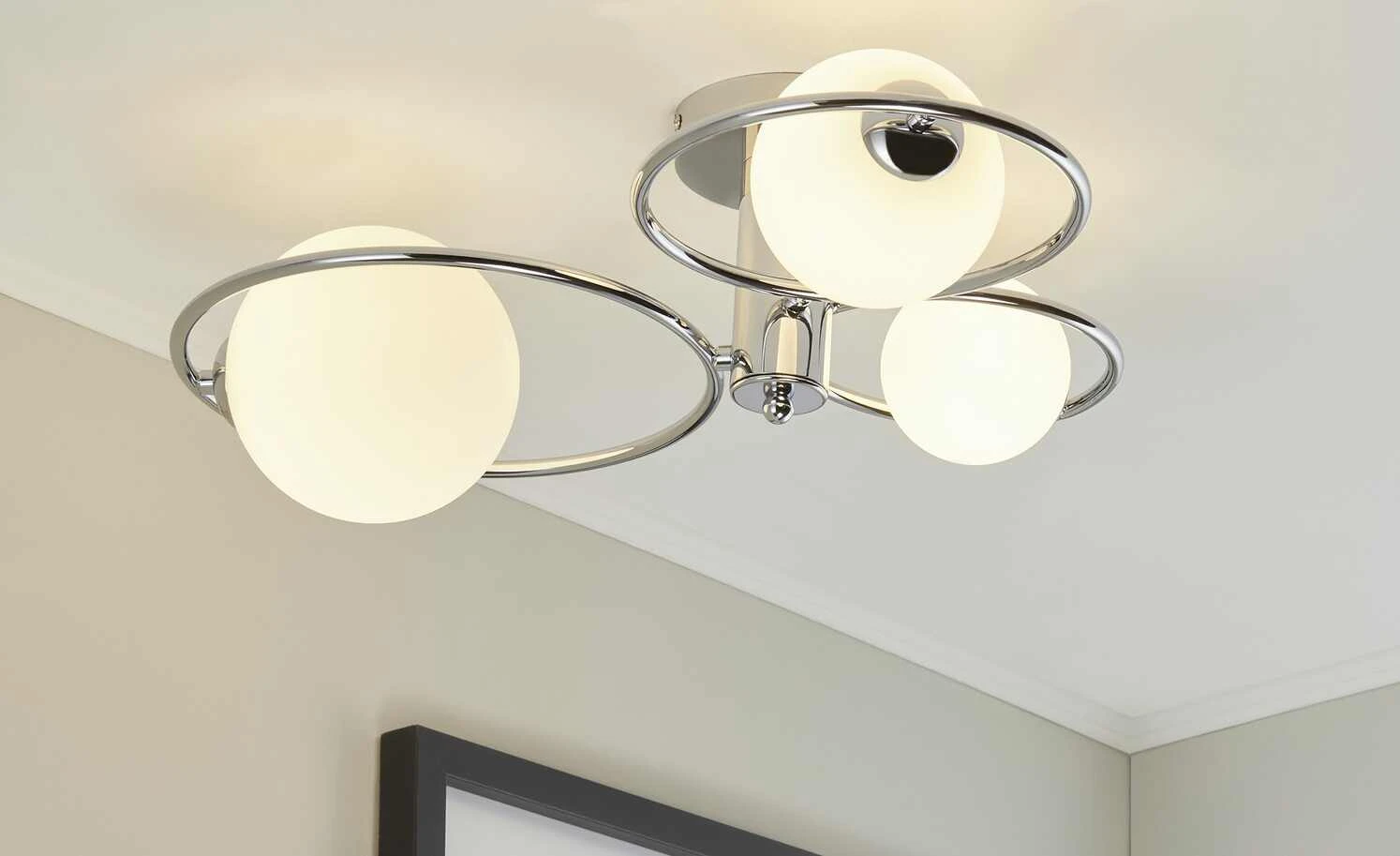 KHG Deckenleuchte, 3-flammig, chrom mit Glaskugeln 1 KHG Deckenleuchte, 3-flammig, chrom mit Glaskugeln