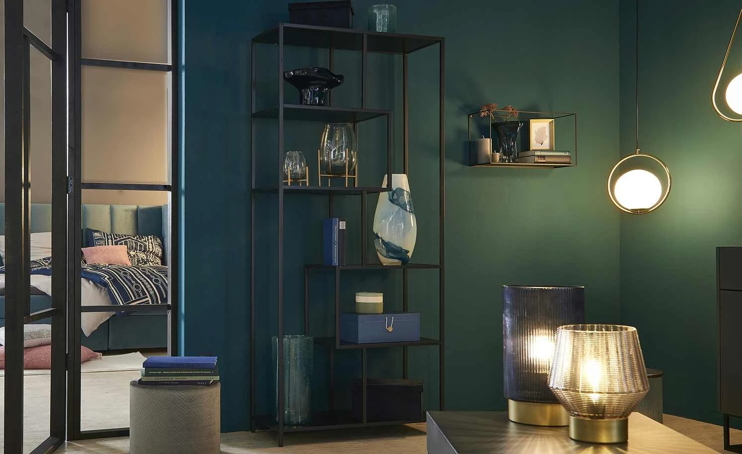 KHG Pendelleuchte, 1-flammig, altmessing mit Glaskugel 1 KHG Pendelleuchte, 1-flammig, altmessing mit Glaskugel