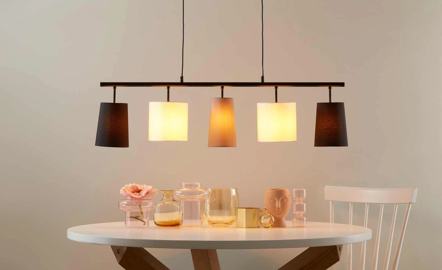 KHG Pendelleuchte, 5-flammig, schwarz, verschiedene Stoffschirme 1 KHG Pendelleuchte, 5-flammig, schwarz, verschiedene Stoffschirme