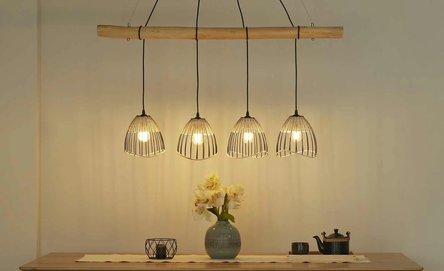 Paul Neuhaus Pendelleuchte, 4-flammig, Rattan 1 Paul Neuhaus Pendelleuchte, 4-flammig, Rattan