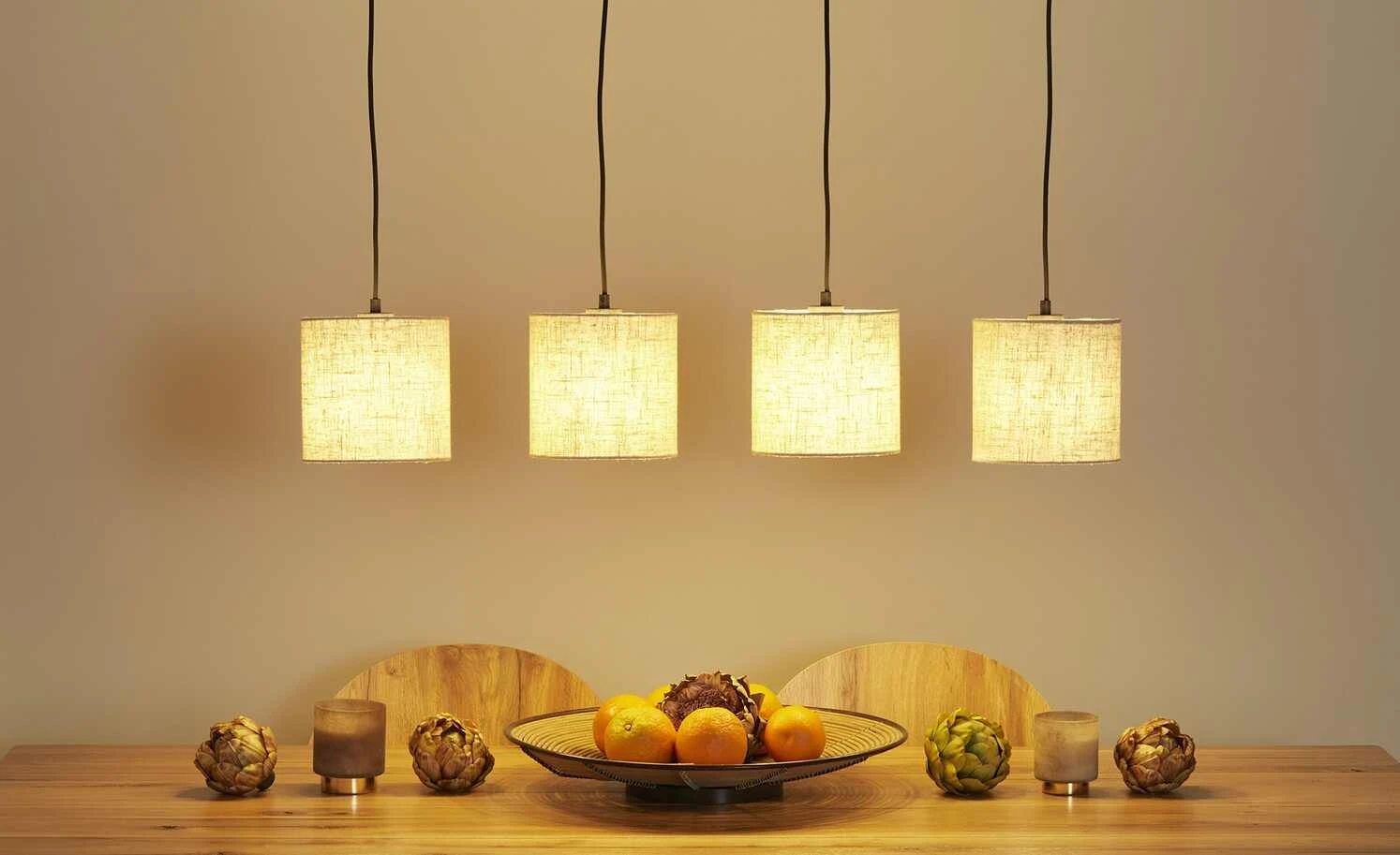 Trio Pendelleuchte, 4-flammig, Pinienholz/ Stoffschirm 1 Trio Pendelleuchte, 4-flammig, Pinienholz/ Stoffschirm