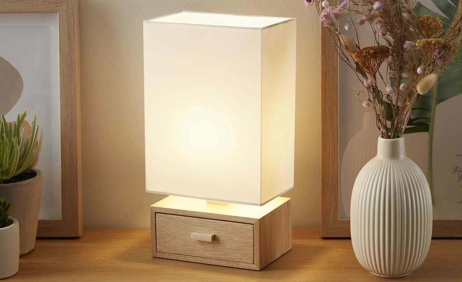 for friends Tischleuchte, 1-flammig, Holz/ Stoffschirm weiß 2 for friends Tischleuchte, 1-flammig, Holz/ Stoffschirm weiß – Bild 2