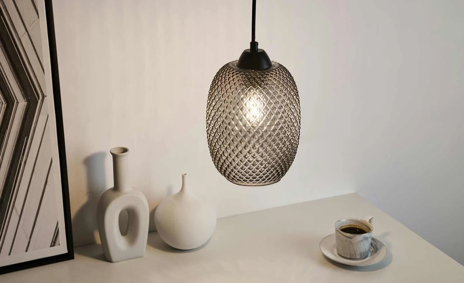 Pendelleuchte, 1-flammig, Rauchglas mit Struktur 1 Pendelleuchte, 1-flammig, Rauchglas mit Struktur