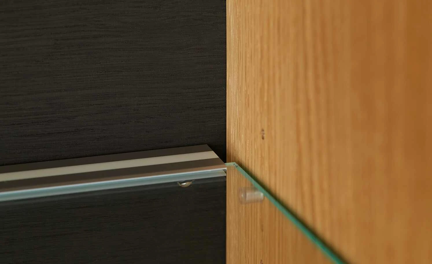 Woodford LED-Glasbodenbeleuchtung Modea-Black 2 Woodford LED-Glasbodenbeleuchtung Modea-Black – Bild 2